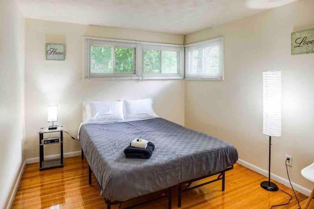 {Hot Tub In Ranch} Mins To Airport/Uofr/Strng/Dwtn Vila Rochester Exterior foto