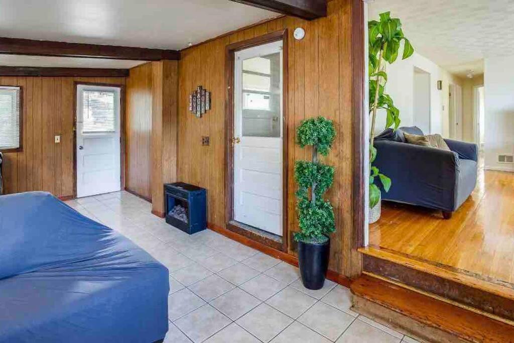 {Hot Tub In Ranch} Mins To Airport/Uofr/Strng/Dwtn Vila Rochester Exterior foto