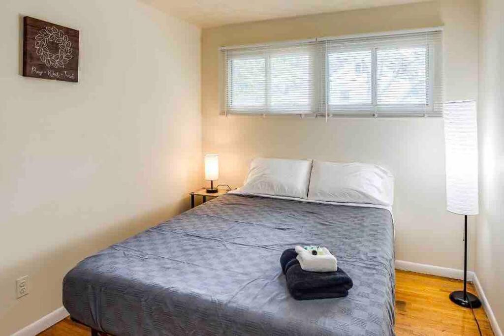 {Hot Tub In Ranch} Mins To Airport/Uofr/Strng/Dwtn Vila Rochester Exterior foto